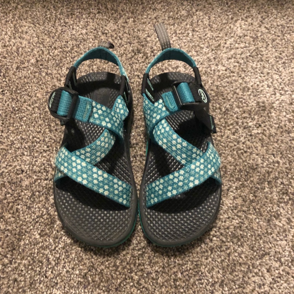 Girls Chaco’s! Size 12.